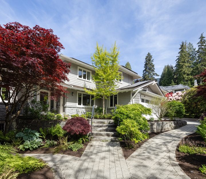 1411-29th-st-west-vancouver-360hometours-003 at 1411 29th Street, Altamont, West Vancouver