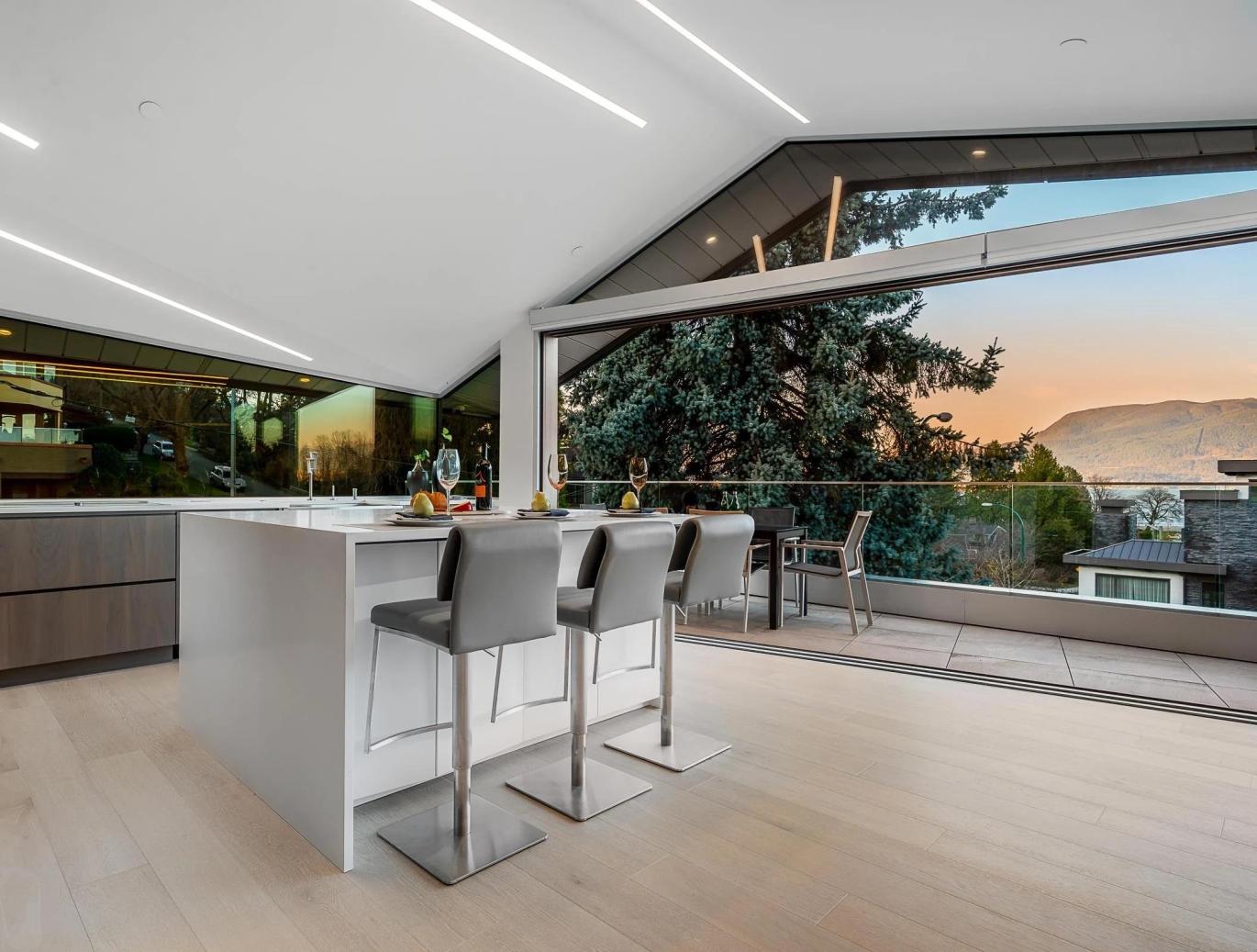 1720 Sasamat Street, Point Grey, Vancouver West 2