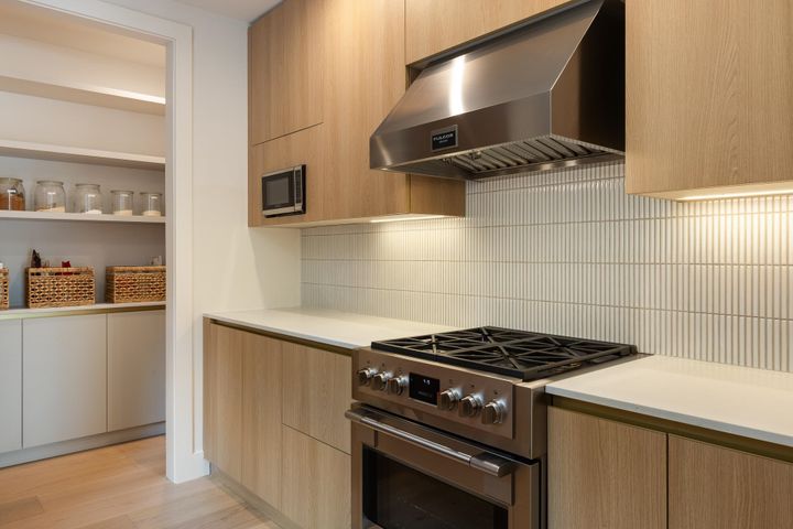 450-macbeth-crescent-cedardale-west-vancouver-15 at 450 Macbeth Crescent, Cedardale, West Vancouver
