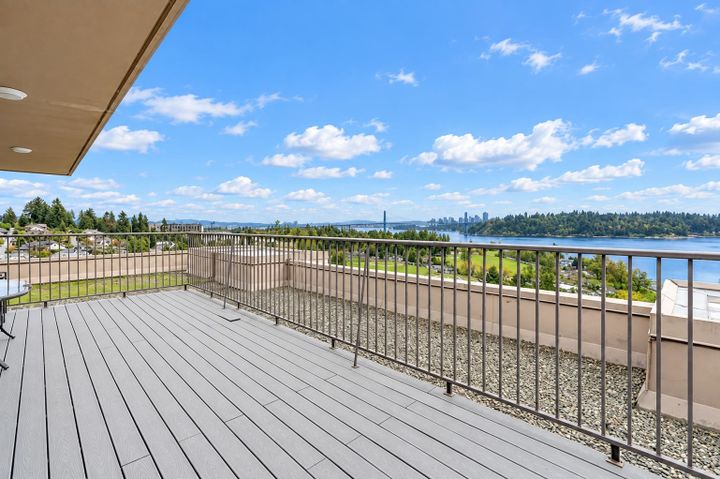 555-13th-street-ambleside-west-vancouver-17 at 1102 - 555 13th Street, Ambleside, West Vancouver
