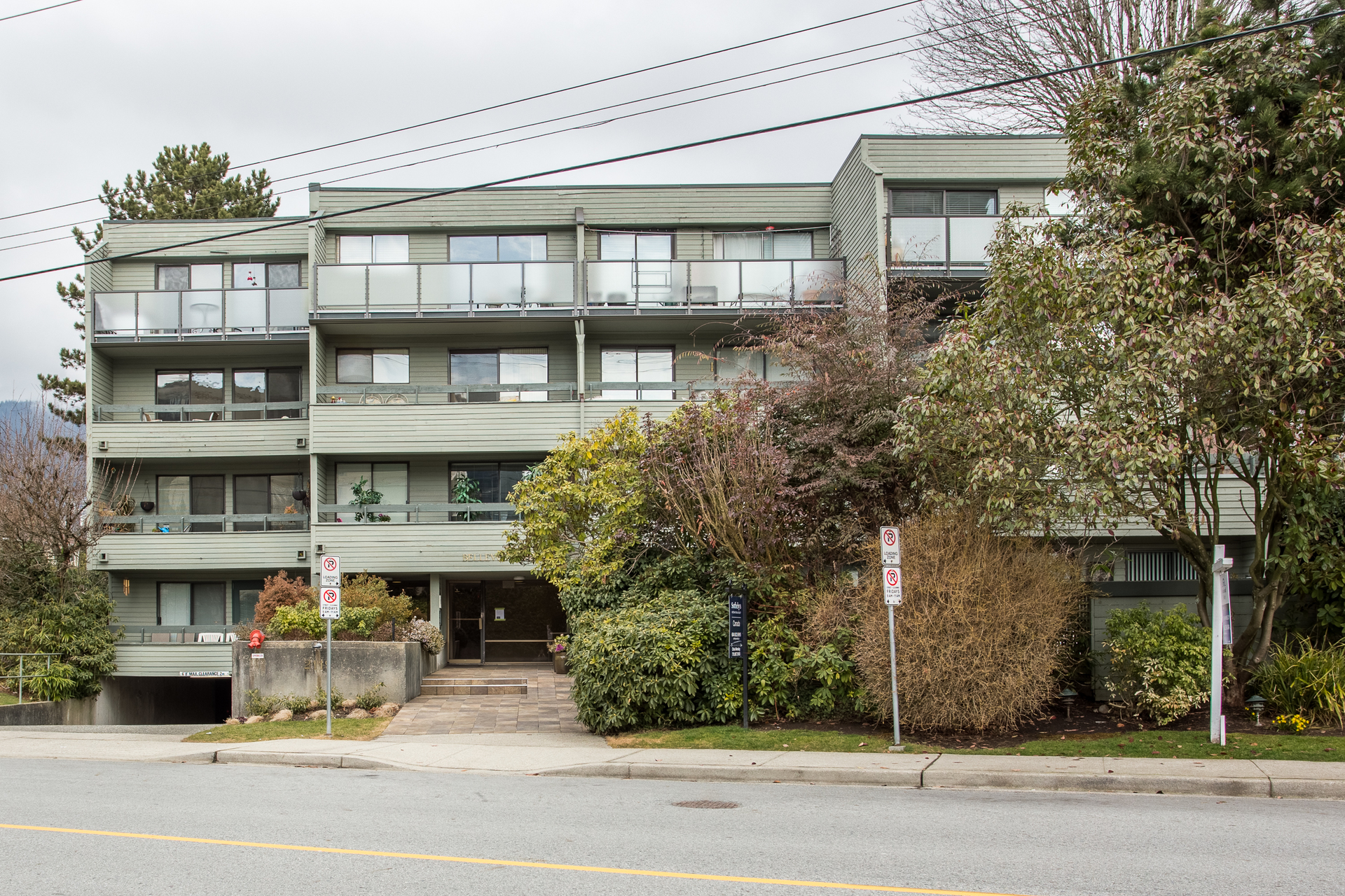 205-2119-bellevue-avenue-west-vancouver-360hometours-02 at 205 - 2119 Bellevue Avenue, Dundarave, West Vancouver