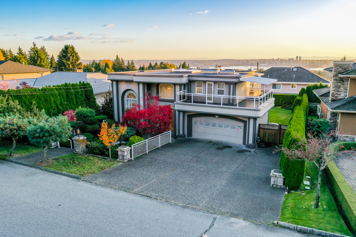 539-saville-crescent-north-vancouver-40 at 539 Saville Crescent, Upper Delbrook, North Vancouver