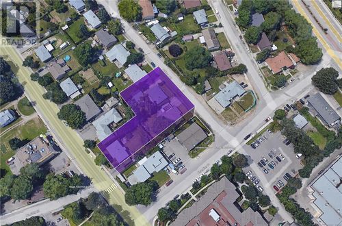 1349-1359-pridham-1358-sutherland-avenue-springfieldspall-kelowna-02 at 1349 - 1359 Pridham 1358 Sutherland Avenue, Springfield, Kelowna