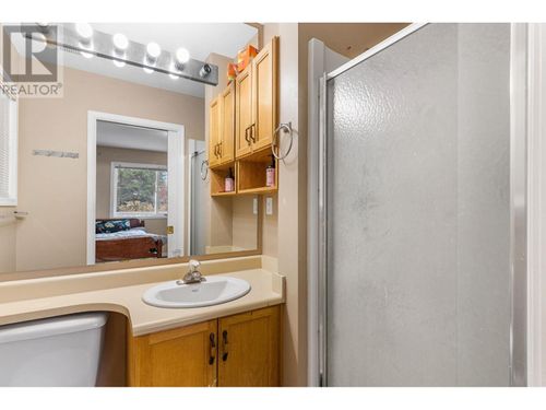 651-hollywood-road-n-rutland-north-kelowna-09 at 651 Hollywood Road N, Rutland North, Kelowna