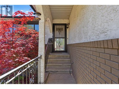 2024-wilkinson-street-springfieldspall-kelowna-36 at 2024 Wilkinson Street, Springfield, Kelowna