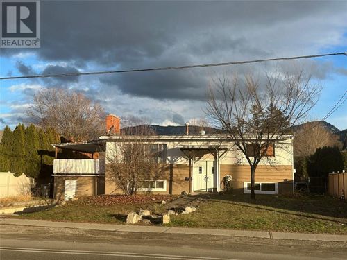 475-hollywood-road-s-rutland-south-kelowna-01 at 475 Hollywood Road S, Rutland South, Kelowna