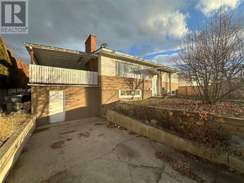 475-hollywood-road-s-rutland-south-kelowna-02 at 475 Hollywood Road S, Rutland South, Kelowna