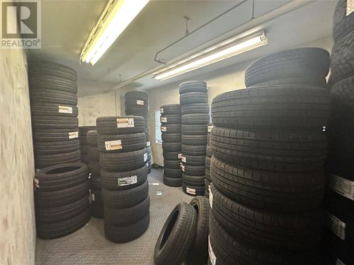 1418-1420-hunter-court-dilworth-mountain-kelowna-36 at 1418 - 1420 Hunter Court, Dilworth Mountain, Kelowna