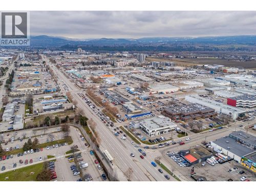 1751-harvey-avenue-springfieldspall-kelowna-04 at 1751 Harvey Avenue, Springfield, Kelowna