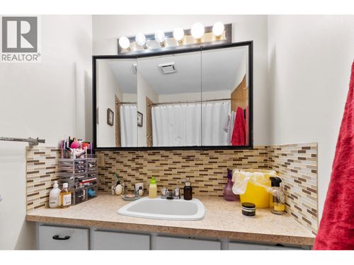 2024-wilkinson-street-springfieldspall-kelowna-20 at 2024 Wilkinson Street, Springfield, Kelowna