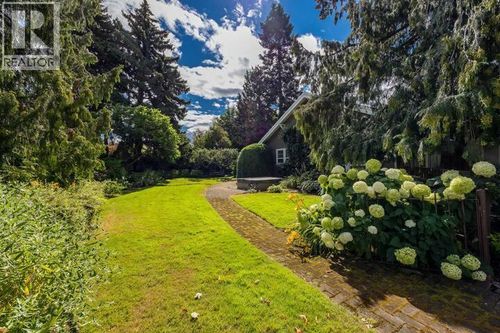 2065-long-street-kelowna-south-kelowna-36 at 2065 Long Street, Kelowna South, Kelowna