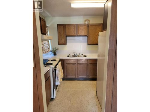 760-cadder-avenue-kelowna-south-kelowna-04 at 760 Cadder Avenue, Kelowna South, Kelowna
