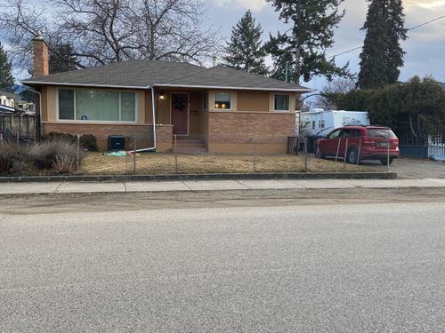 1359-pridham-avenue-springfieldspall-kelowna-03 at 1359 Pridham Avenue, Springfield, Kelowna