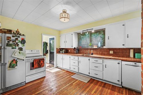 2154-pandosy-street-kelowna-south-kelowna-11 at 2154 Pandosy Street, Kelowna South, Kelowna