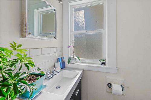 2154-pandosy-street-kelowna-south-kelowna-17 at 2154 Pandosy Street, Kelowna South, Kelowna