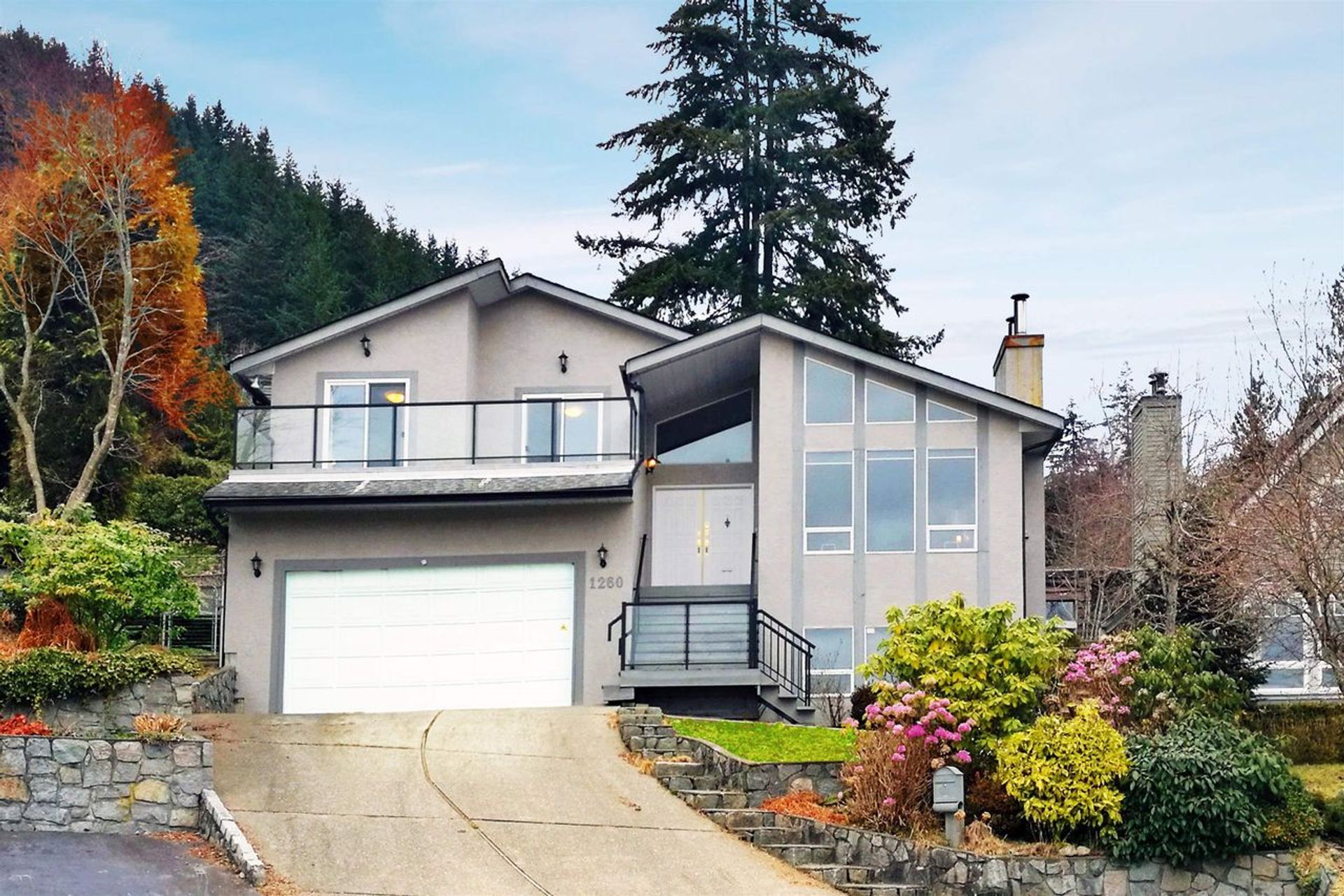 1260 Evelyn Street, Lynn Valley, North Vancouver photo 0 1260 Evelyn Street, Lynn Valley, North Vancouver photo 0