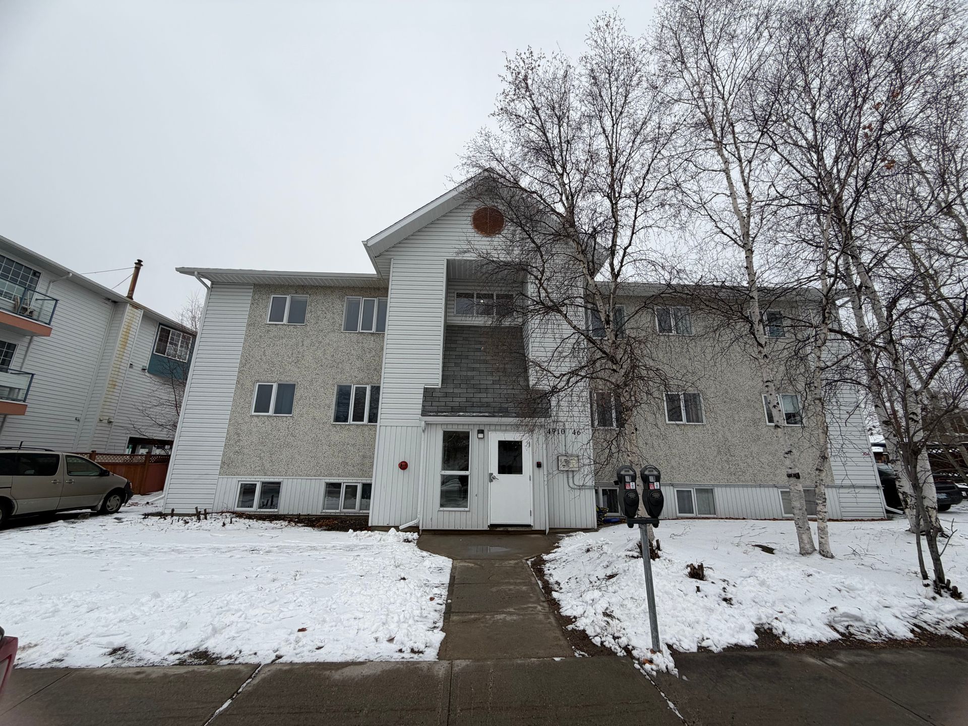 4910 46 Street, Yellowknife photo number 1 4910 46 Street, Yellowknife photo number 1