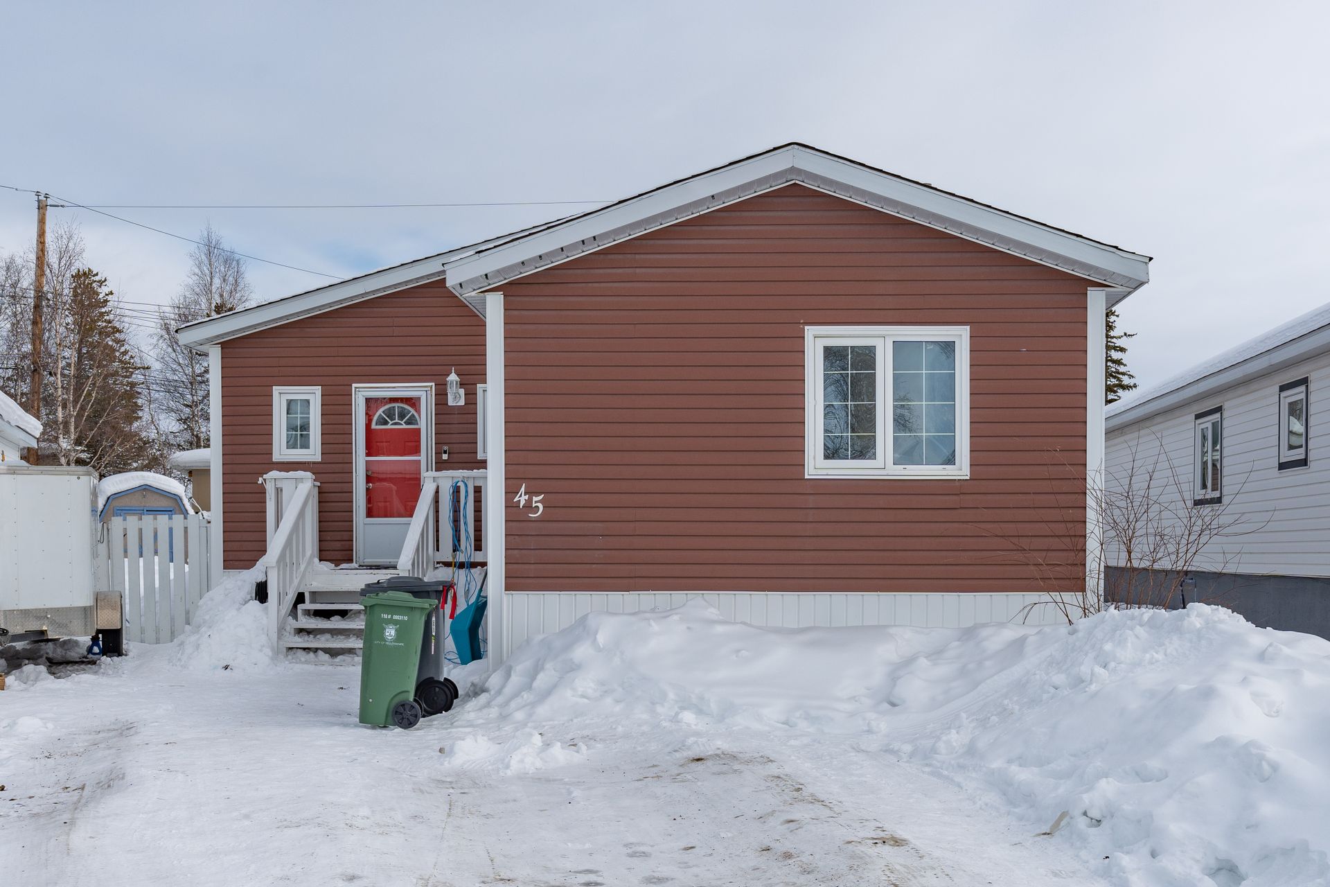45 Hordal Road, Yellowknife photo number 1