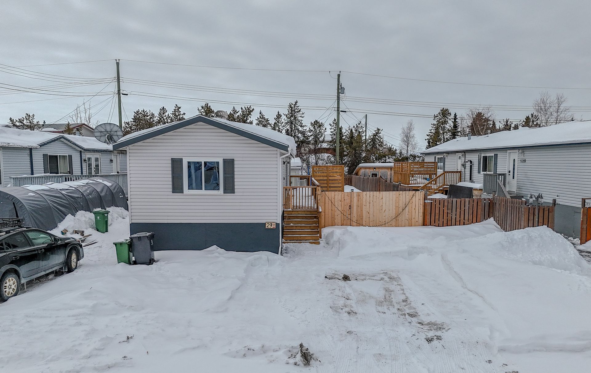 29 Larocque Crescent, Yellowknife photo number 1