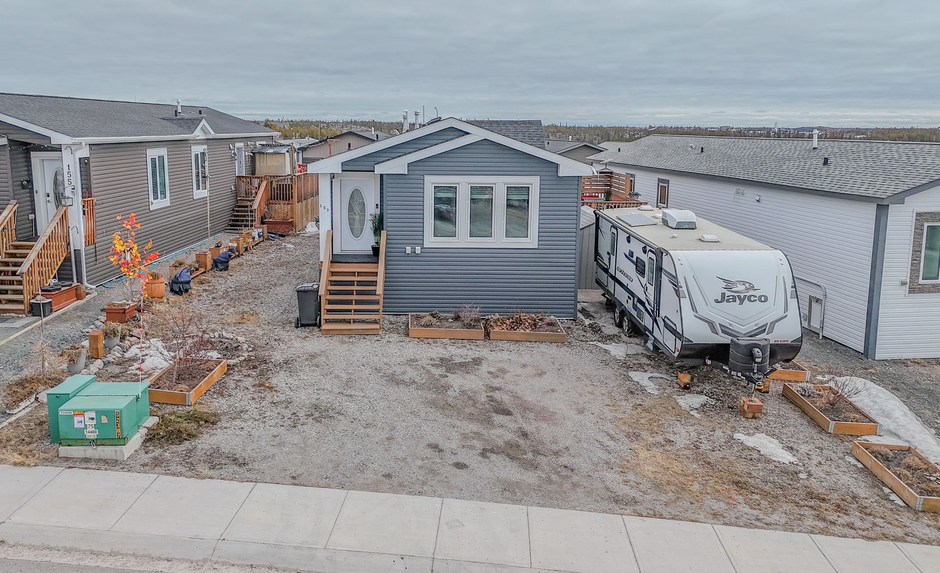 157 Hall Crescent, Yellowknife photo number 1