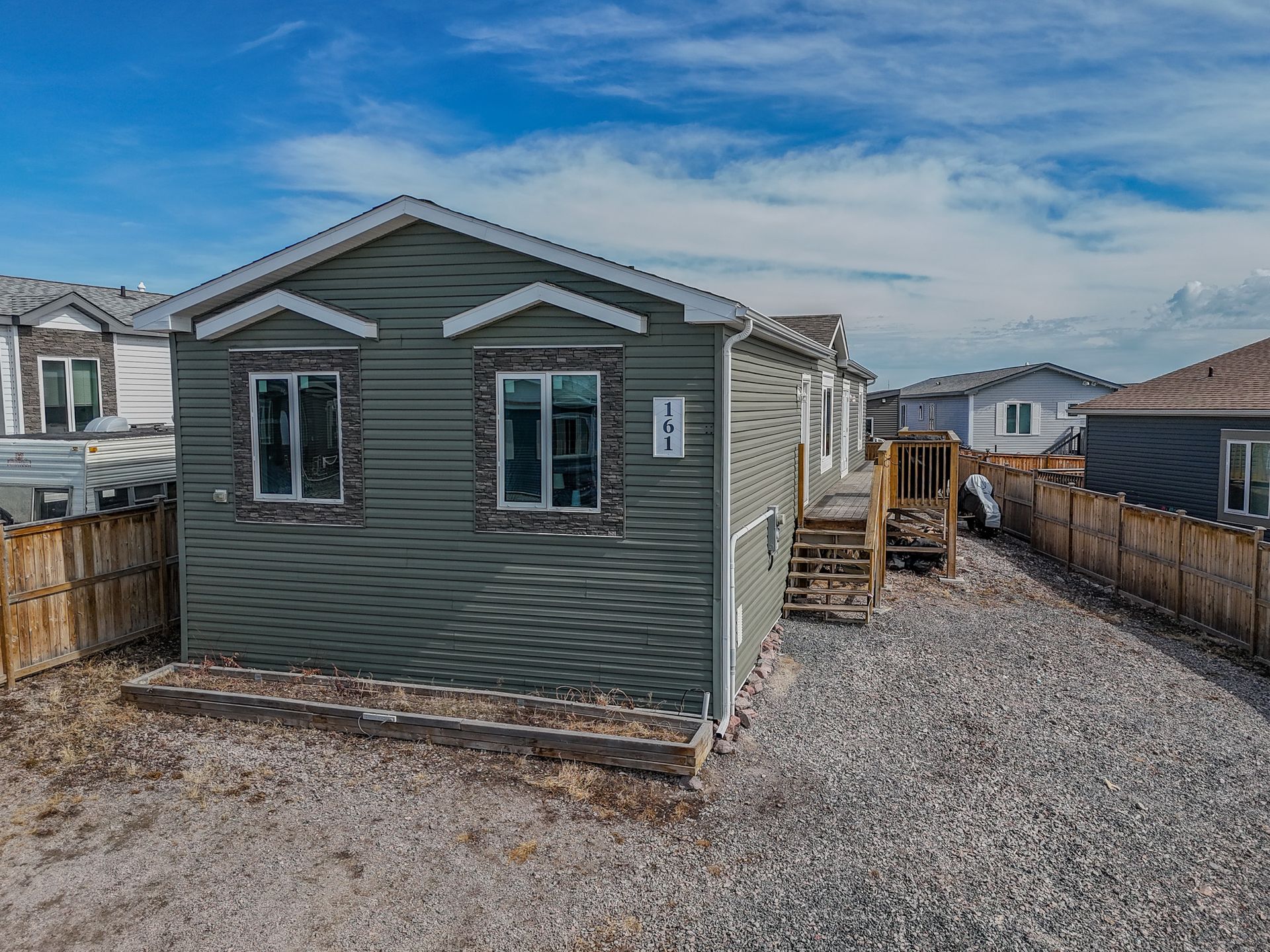 161 Hall Crescent, Yellowknife photo number 1
