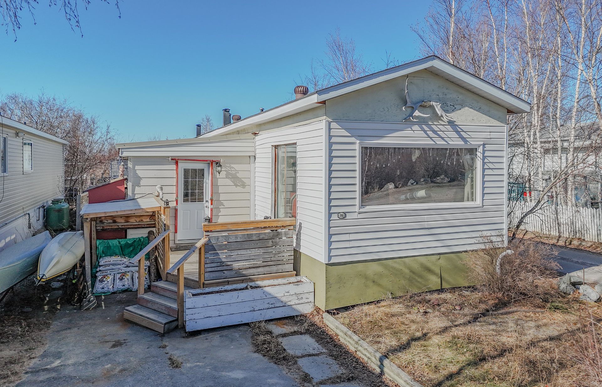 568 Catalina Drive, Yellowknife photo number 1