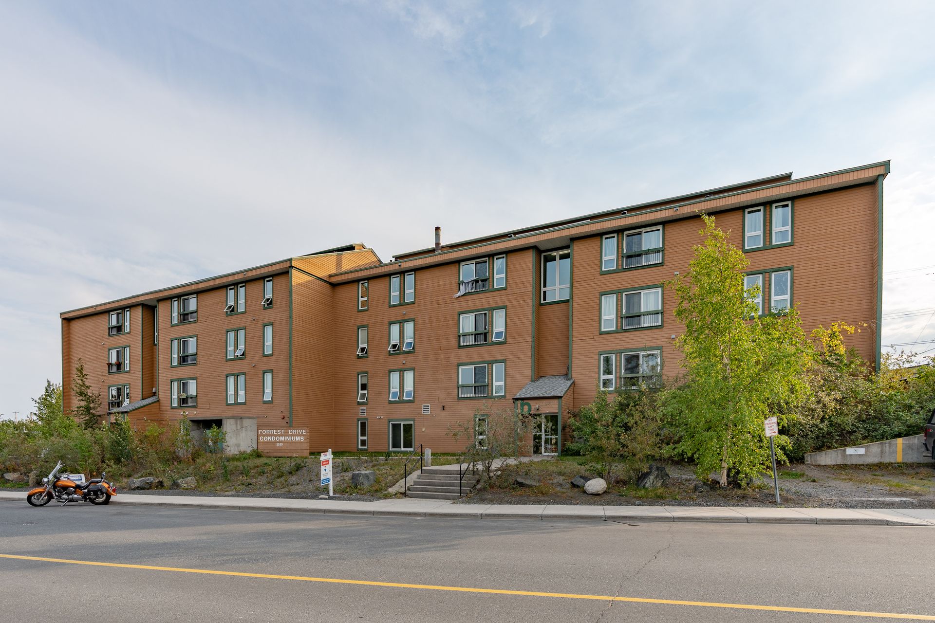 108B - 5109 Forrest Drive, Yellowknife photo number 1
