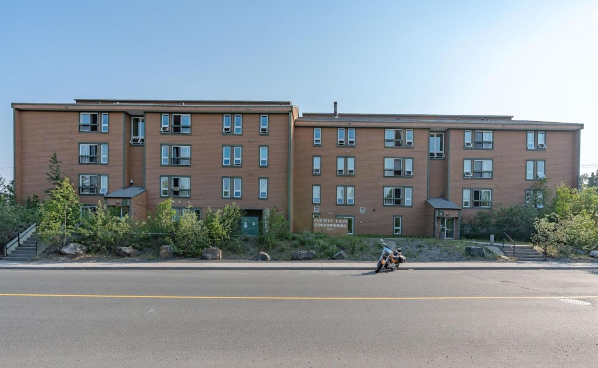 108B - 5109 Forrest Drive, Yellowknife photo number 1