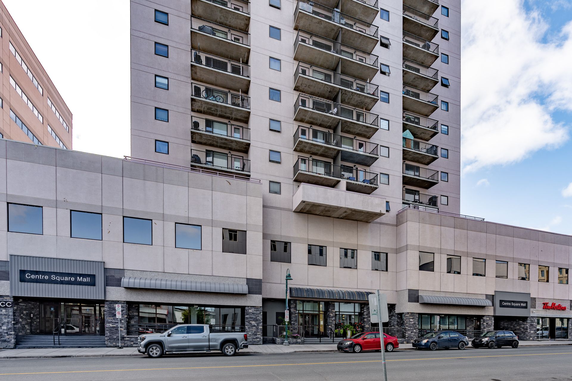 1701 - 5018 49 Street, Yellowknife photo number 1