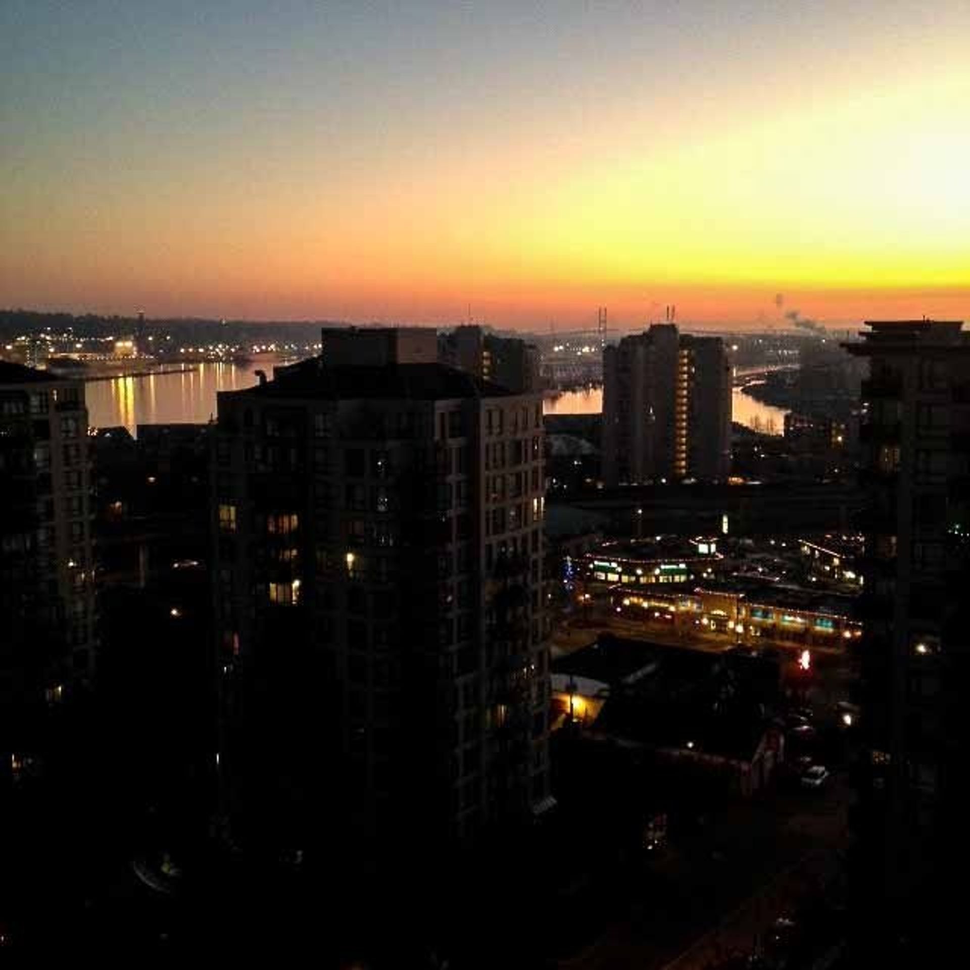 Photo of 1201 - 813 Agnes Street, Downtown NW, New Westminster