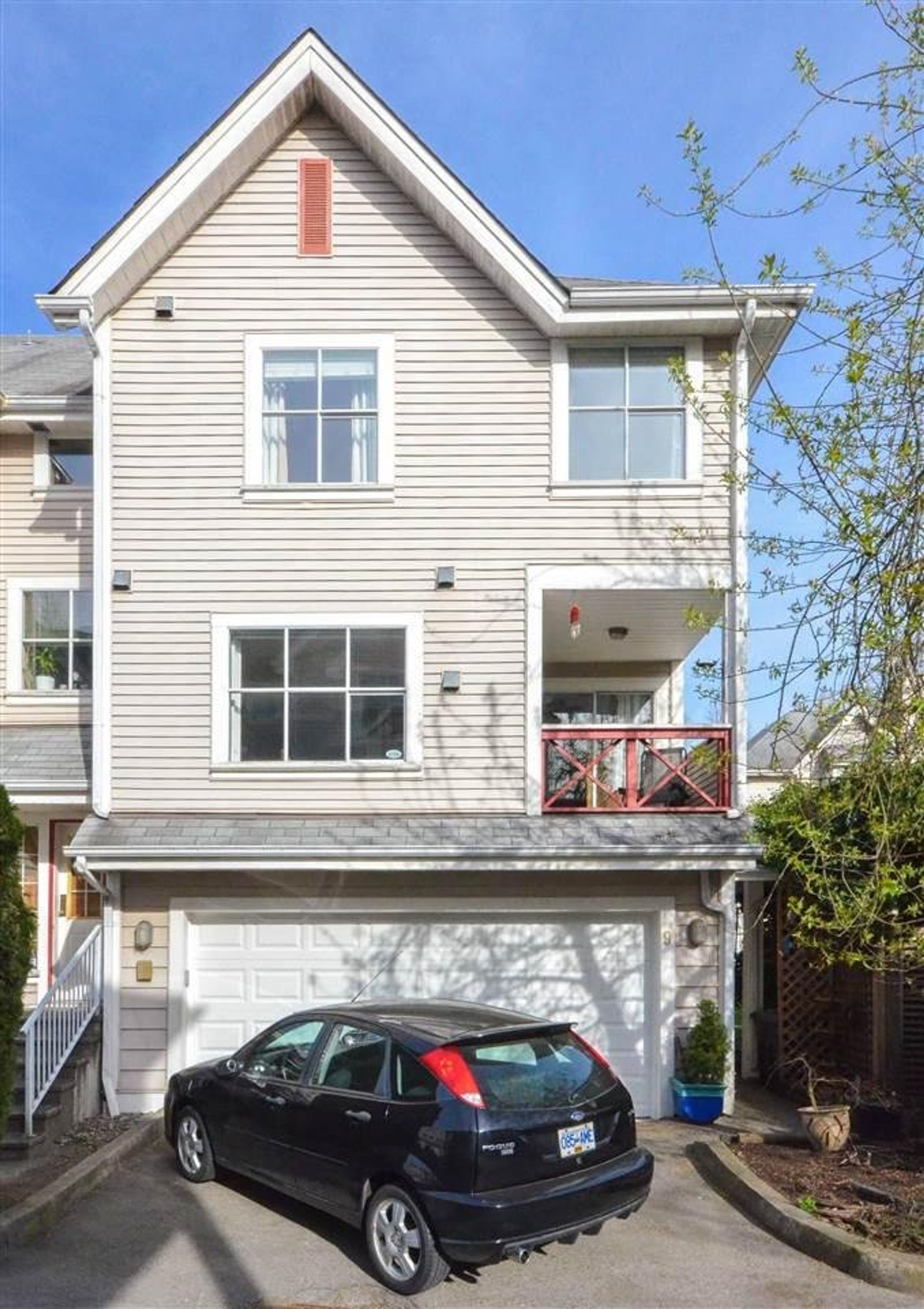 Photo of 9 - 2450 Hawthorne Avenue, Central Pt Coquitlam, Port Coquitlam