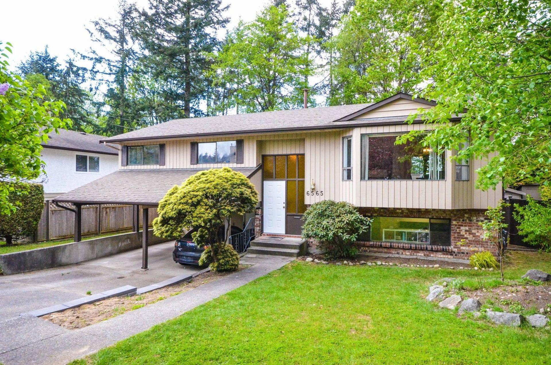 Photo of 6565 Lyon Road, Sunshine Hills Woods, N. Delta