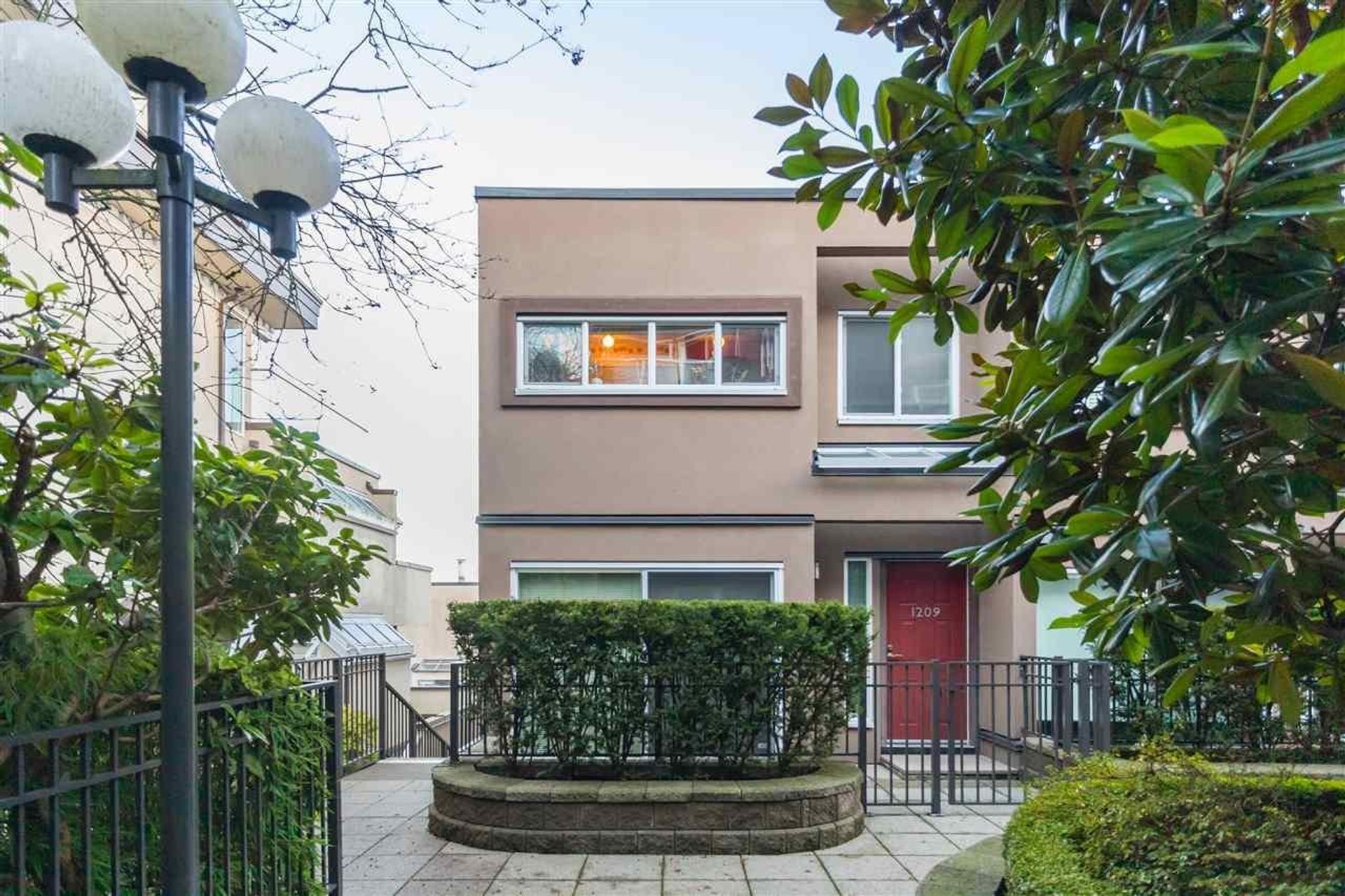 Photo of 1209 8th Avenue, Fairview VW, Vancouver West