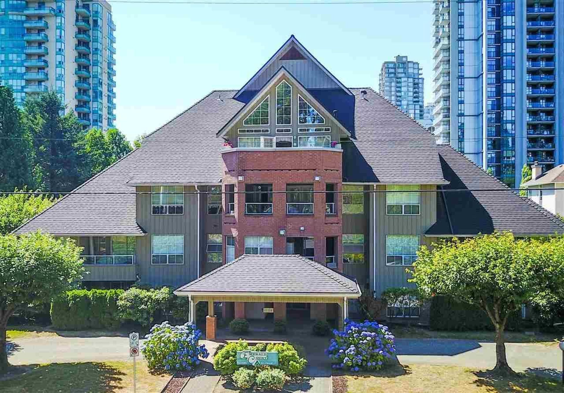 103 - 1154 Westwood Street, North Coquitlam, Coquitlam