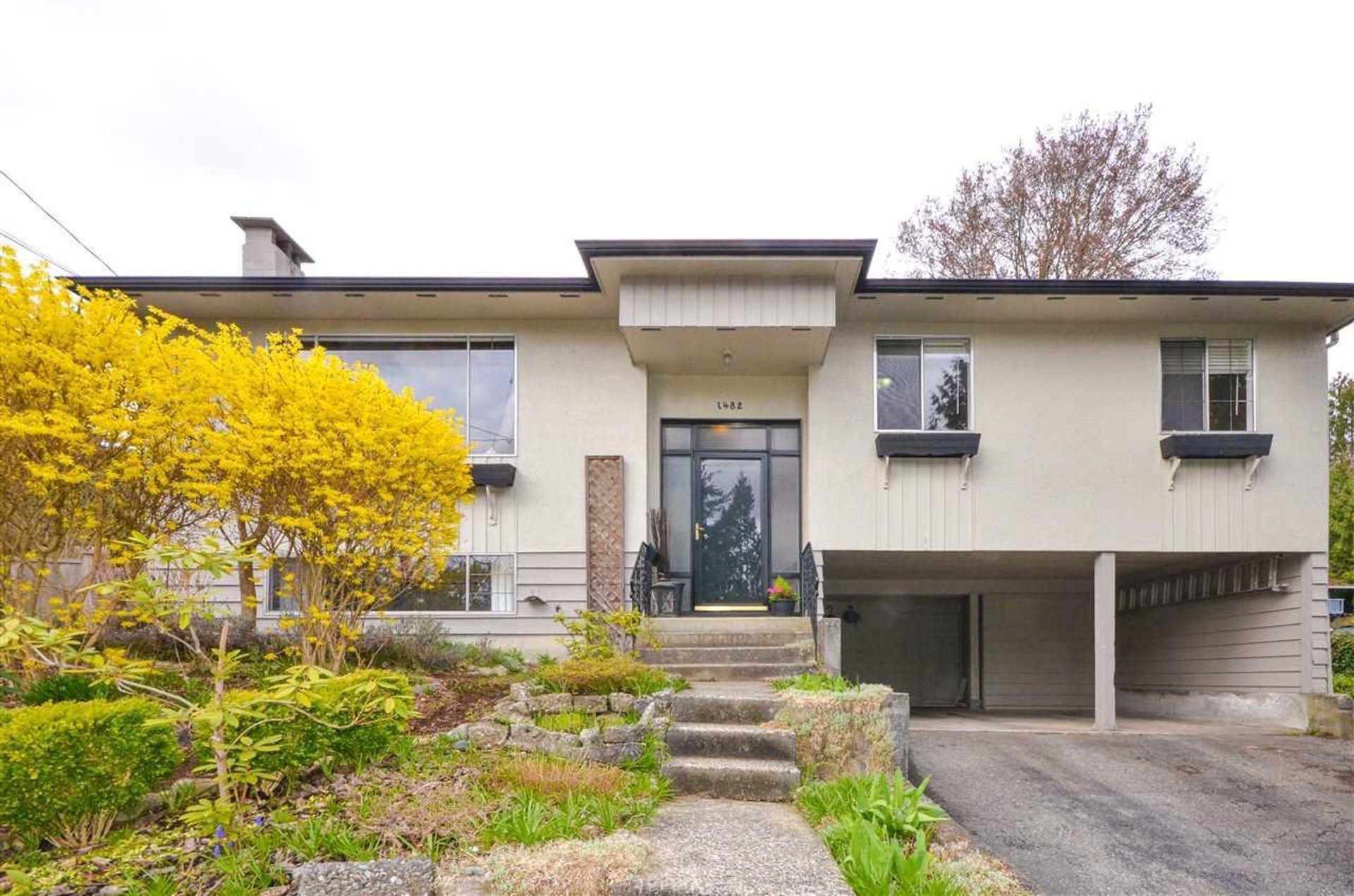 Photo of 1482 Columbia Avenue, Mary Hill, Port Coquitlam