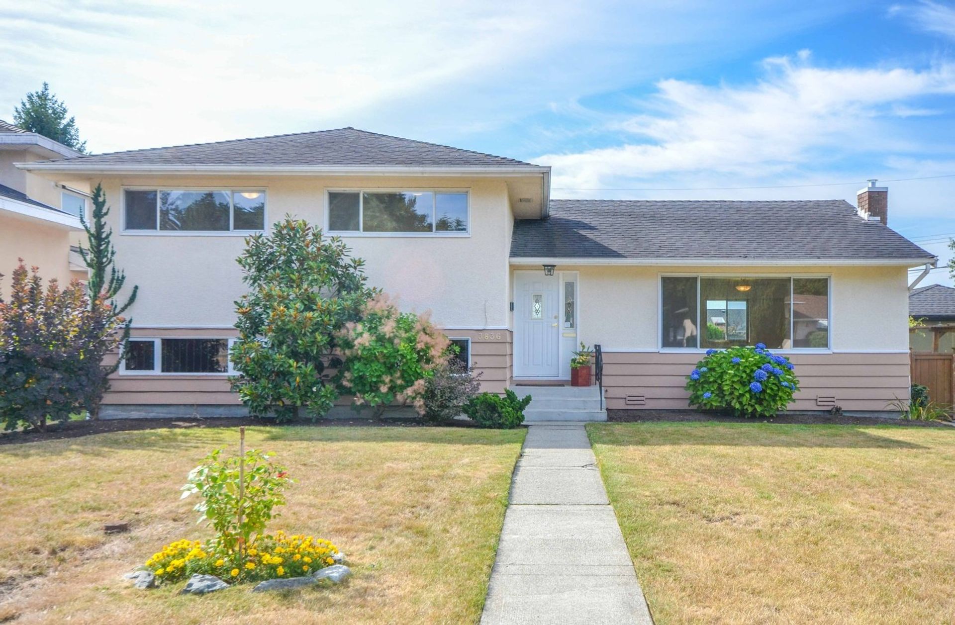 Photo of 3836 Dubois Street, Suncrest, Burnaby South