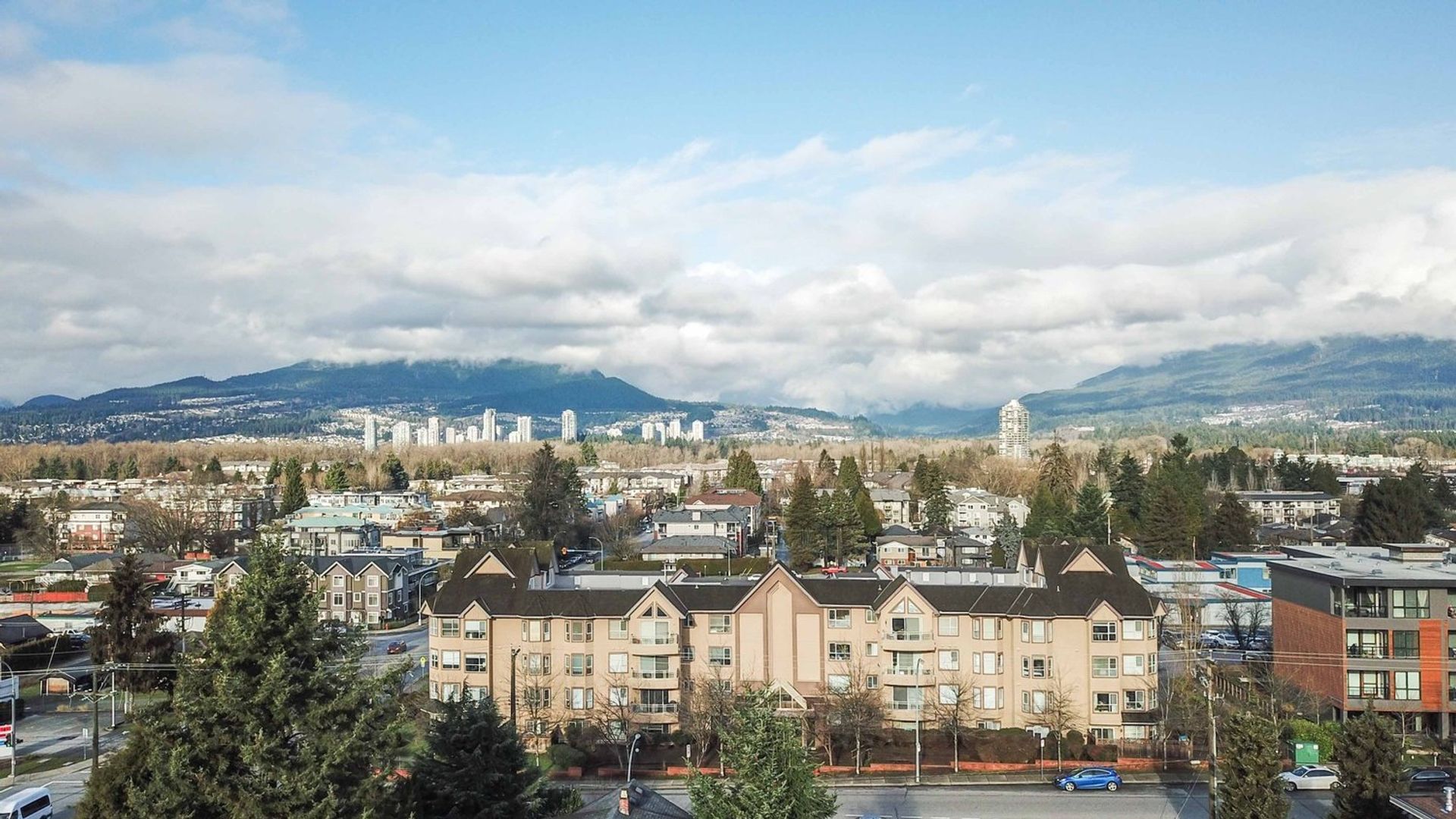 104 - 2285 Pitt River Road, Central Pt Coquitlam, Port Coquitlam