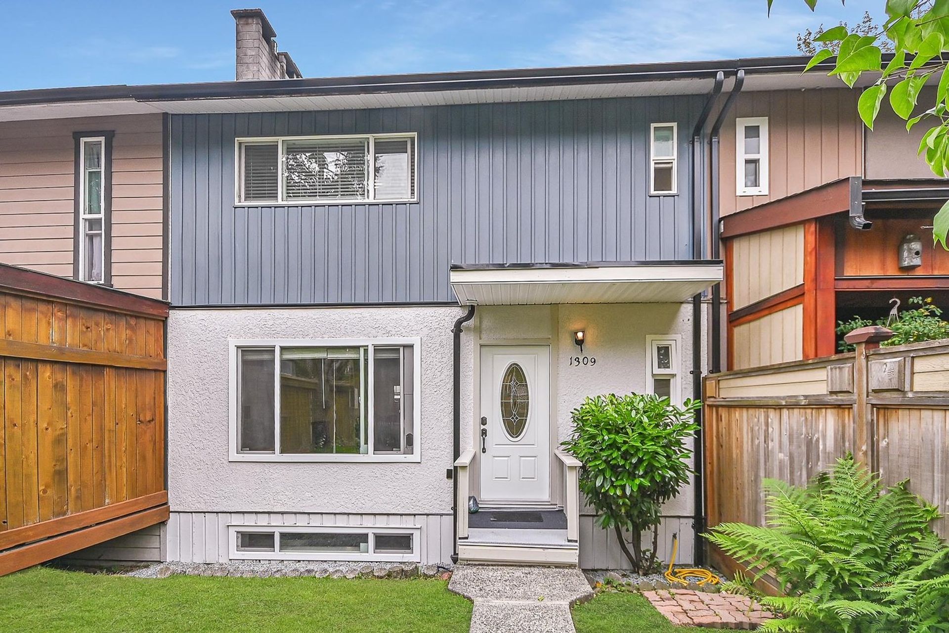 Photo of 1309 Una Way, Mary Hill, Port Coquitlam