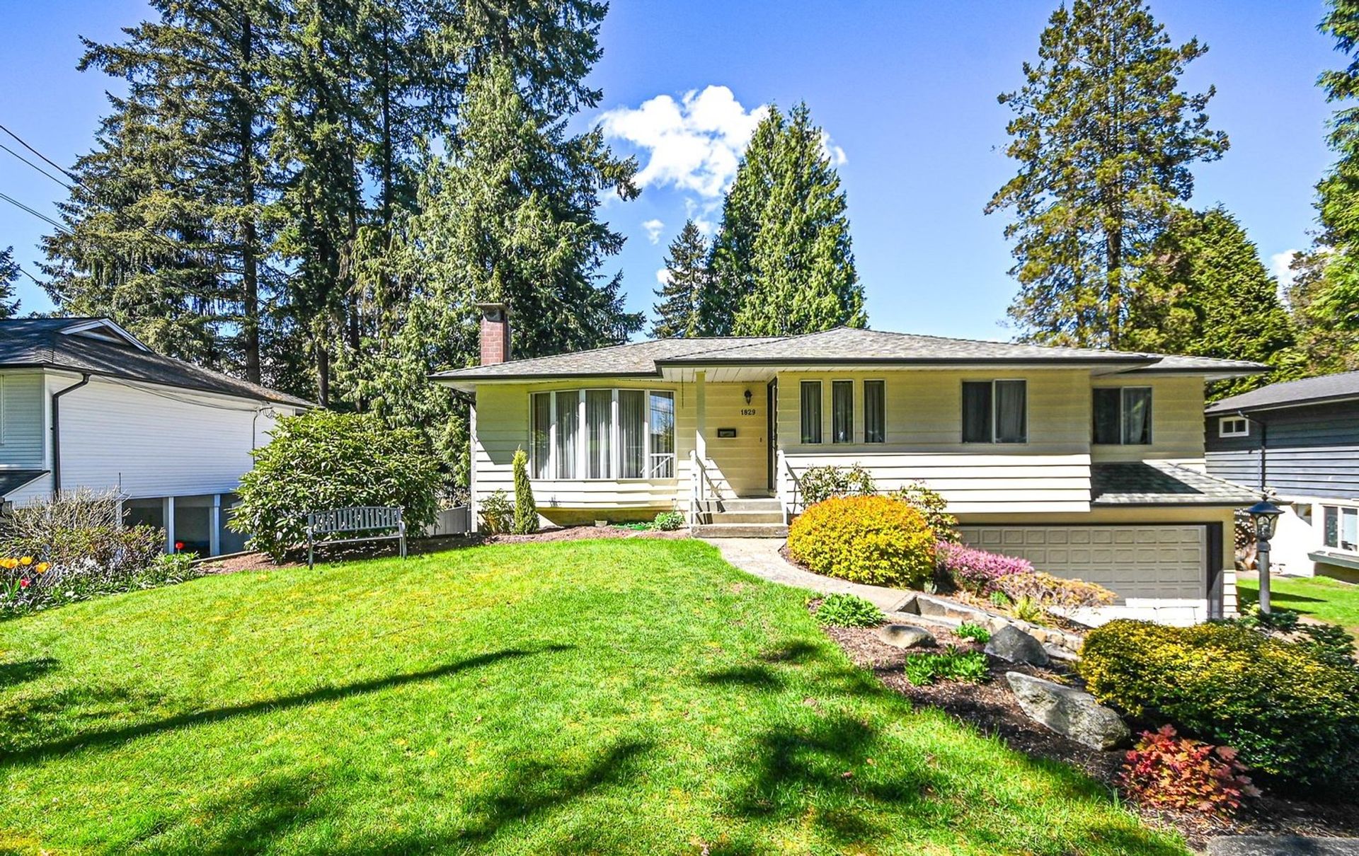 Photo of 1829 Aire Crescent, Mary Hill, Port Coquitlam