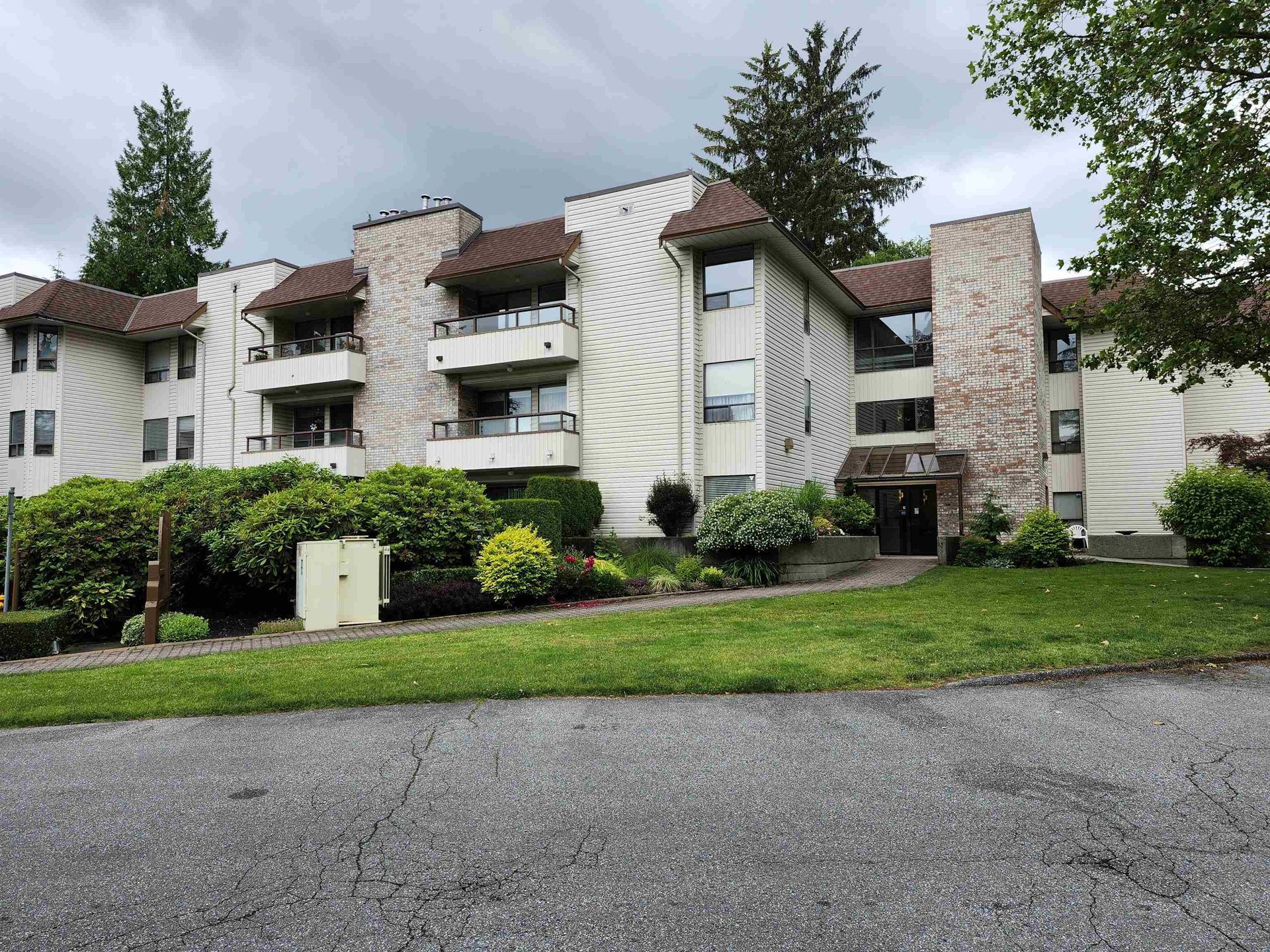104 - 1150 Dufferin Street, Eagle Ridge CQ, Coquitlam