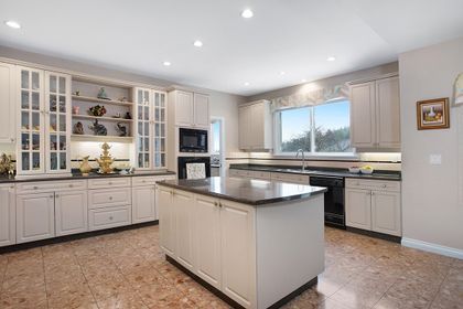 1d4a6596 at 1620 Parkway Boulevard, Westwood Plateau, Coquitlam