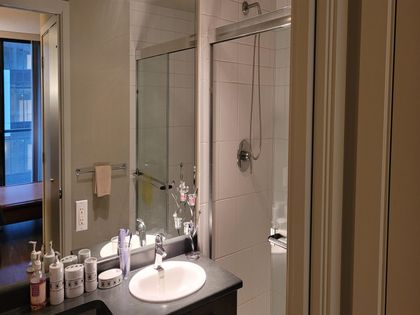 bathrm at #1703 - 2979 Glen Drive, North Coquitlam, Coquitlam