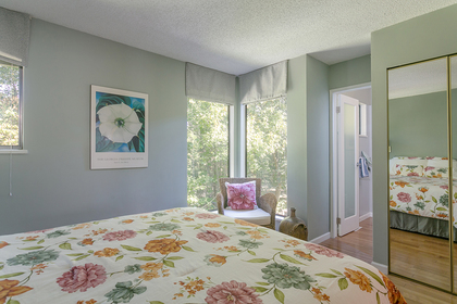 master-bdrm-sitting-area at 4737 Cedarglen Place, Greentree Village, Burnaby South