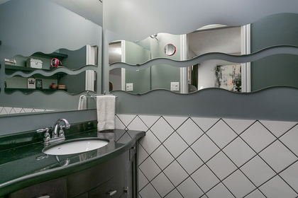 bathrm-ensuite at 8413 Arbour Place, Nordel, N. Delta