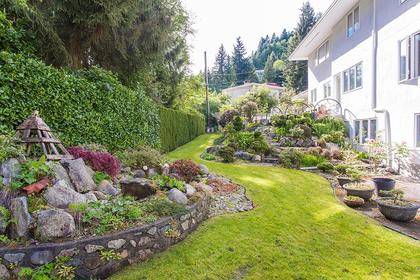 garden backyard at 720 Anderson Cresent, Sentinel Hill, West Vancouver
