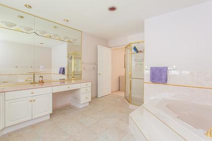 master ensuite at 720 Anderson Cresent, Sentinel Hill, West Vancouver