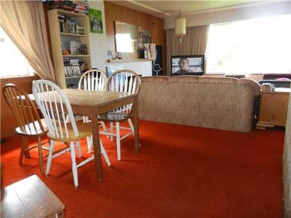 Dining Area at 2070 Cliff Ave, Montecito, Burnaby North