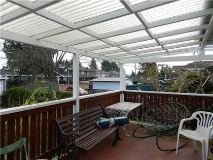 Porch at 2070 Cliff Ave, Montecito, Burnaby North