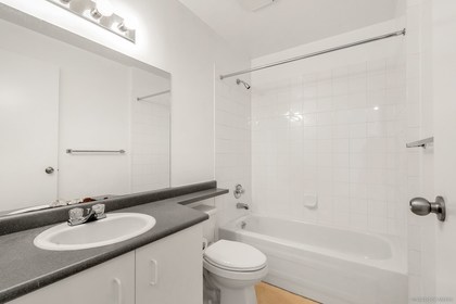 bathrm at #323 - 350 East 2nd Avenue, Mount Pleasant VE, Vancouver East