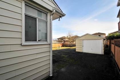 262163297-15 at 4868 Smith Avenue, Central Park BS, Burnaby South